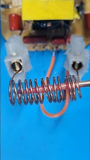 Turning a CFL Bulb into an Induction Furnace