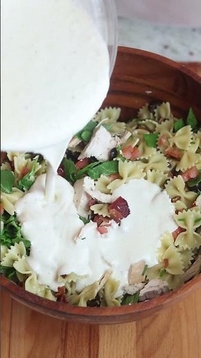 Chicken Bacon Ranch Pasta Salad #pastasalad #pastasaladrecipe