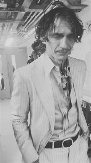 Justin; a man who needs no introduction. Born in the past, destined to die in the future. His mythic quest continues in earnest. This weekend we return to the sacred turf of Download Festival. Later we tackle the Americas and wade into Europe windmilling. Surrender. | The Darkness