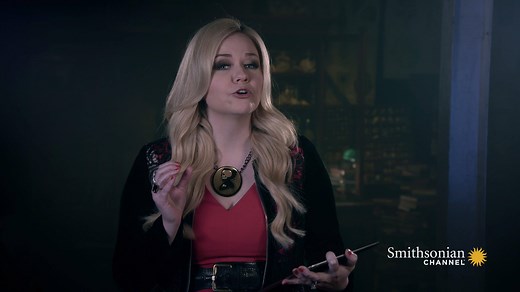 Tell us: Do you believe Lizzie Borden killed her father and stepmother that night in 1892? If not—who was to blame? Share your thoughts in the comments. To get the facts on this gruesome murder mystery, tune in this Sunday at 9PM. It’s the premiere of The Curious Life and Death Of: Lizzie Borden, hosted by @Dr Lindsey Fitzharris. https://bit.ly/3gCFIb5 | Smithsonian Channel