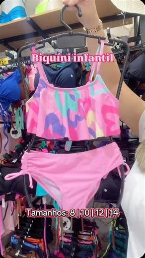 Franbueza Roupas Moda Casual e Alfaiataria on Instagram: "☀️🏖️ SUPER PROMO DE BIQUÍNIS INFANTIS! A temporada de sol tá chegando e nada melhor do que garantir peças lindas, confortáveis e com proteção solar para a sua criança! 💛✨ Tem maiô infantil, conjunto de biquíni, biquíni com chapéu, blusinha com filtro solar e modelos masculinos e femininos — tudo pensado pra segurança e conforto na praia ou piscina. 🌊 A partir de R$ 69,99 até R$ 79,99 😍 Preço bom de verdade pra vestir a criançada com e