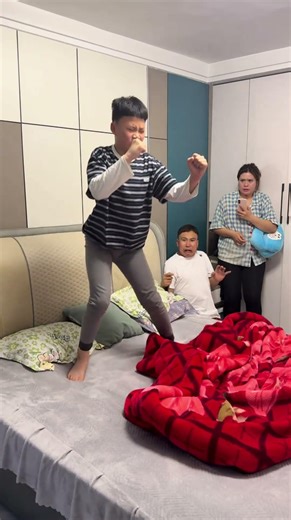 #Creator Support Program#Creator Incentive Program#Little assistant Tik Tok#Hold it in and