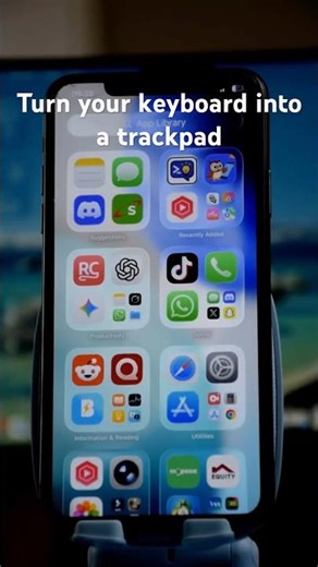 Turn your keyboard into a trackpad for precise cursor control. #iphone #iphonetip #iphonetipps