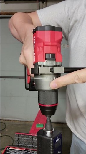 Torque Testing the Milwaukee 2904 Hammer Drill