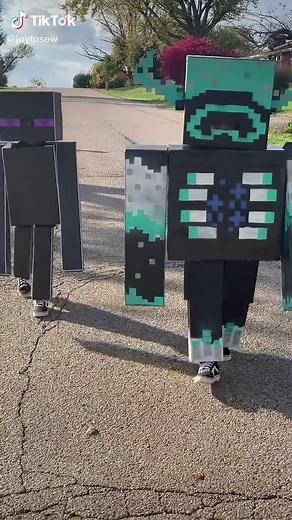 DIY Minecraft Warden and Enderman Halloween Costumes