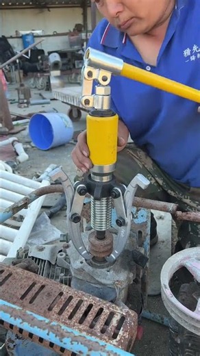 With this, disassembling bearings or grabbing pulleys becomes incredibly convenient.
