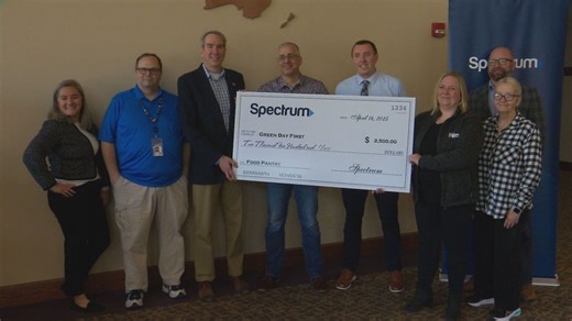 $2,500 grant boosts outreach programs at Green Bay First church