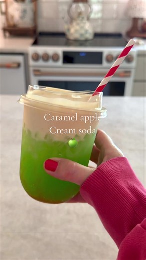 Caramel apple cream soda 🍏🤎 @OLIPOP #olipoppartner #asmr #drinks #easyrecipe #dirtysoda