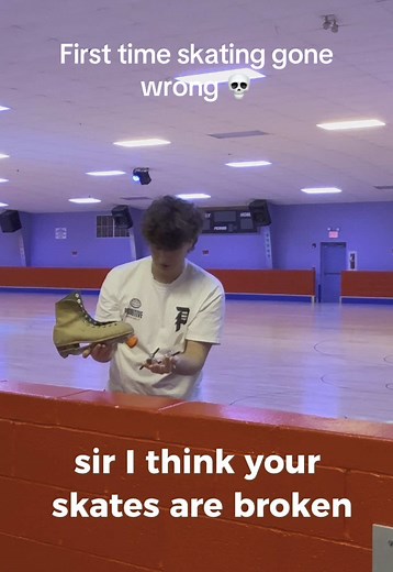 Hilarious First Time Skating Fails in New Jersey
