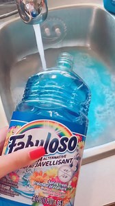 1.3M views · 17K reactions | On #laundryday I do my #kitchenclean with this mixture. The house smells like #freshlaundry ALL day. #cleantok #cleaningtips #cleaninghacks #fabuloso | Maid Sweep | Facebook