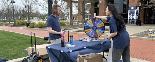 Kent State Students Share Gratitude During Annual Thank-A-Giver Day