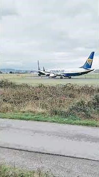 ✈️ Jet2 Boeing 737 Takeoff from Liverpool John Lennon Airport
