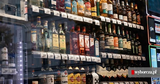 O wtorku Lidzbark Warmiński z zakazem nocnej sprzedaży alkoholu. "To miasto i tak się wyludnia"