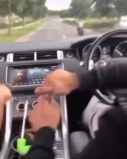 Full Sends  on Instagram: "proper champion  - - - credit: #sendit #fullsend #sendy #getsendy #newzealand #bike #fail #jumps #explore #explorepage #fyp #fypage #fails #failarmy #sends #send #fullsend #martymcfly #pranks #chur #nelk #funny #sends #motorbikes #bikes #parkourfail #parkour #skate #skateboard #skids #vorteke #stunts"