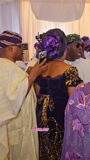 Abiola Saidat Orisile on Instagram: "#AareMusulumiofAtibaLand Ijebu Ode Atiba Muslim Community Agog as Respected Ijebu born Bizman and Philantropist, Alhaji Moriwiyu Olukayode Bakare Becomes Aare Musulumi of Atiba Land. *He is the darling husband of Hajia Mubo Bakare. @musomething *As Sophisticated Hajia Mubo Bakare drag who is who on Lagos social scene to her husband's Turbaning Ceremony. *As Rich Celebrities, Respected Nigeria Bankers Step out in Style. *How he blessed many through his foundat