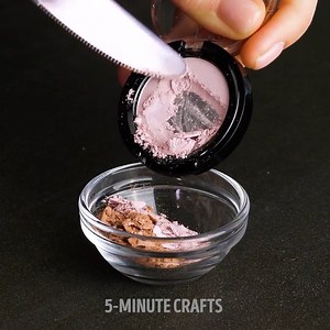 3.8M views · 1.5K reactions | Easy life hacks to look stunning every day.  | 5-Minute Crafts | Facebook
