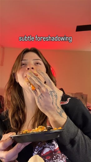 Mackenzie Ford on Instagram: "eating Taco Bell w his hands 😭😒 #tacobell #funny #food #couples #eating"