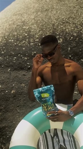 Marine collagen for men. What makes it different 👇 Marine collagen isn’t about muscle or bulking. It’s about skin quality, resilience and how well your body ages on the outside. Here’s what marine collagen specifically supports: 🧱 Skin thickness and density As collagen declines, men don’t just get wrinkles. Skin becomes thinner and less resilient. Marine collagen supports the structural layer of the skin. 🔄 Skin elasticity and firmness Marine collagen is naturally rich in Type I collagen, the