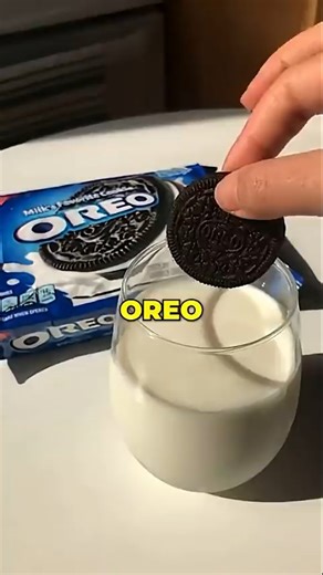 @kentuckyflavourfoodfeast on Instagram: "THE $1,000,000 GOLDEN OREO?! 🤯🍪"