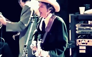 Subterranean Homesick Blues Bob Dylan Top Quality Live Performance. 2002 Fantast