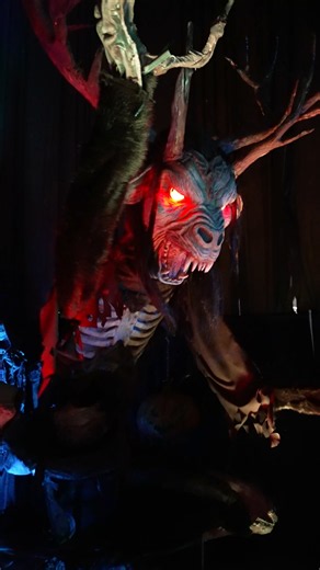 HOLY... Look At THAT! #hauntedhouse #animatronics #wendigo