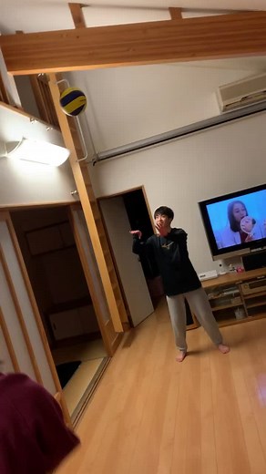 早く練習したいね#リハビリ中の2人#カップルの日常 #俺の休日スポーツ