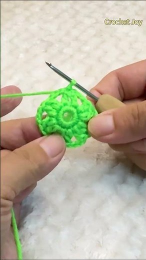 Crochet Mini Snowflake Christmas Ornament #crochet #crochetcrosai #diy