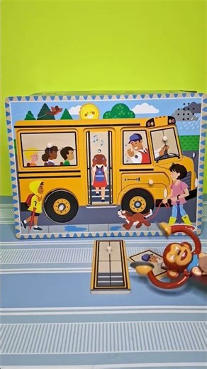 the driver on the bus says move on back