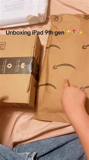 Unboxing iPad 9th gen 😽🌷🩷✨ #podercerdito❤️ #fyp #ipad #unboxingvideo #viral