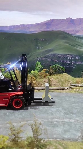 How many kilograms do you think this remote control van can carry#interesting #mini #remotecontrol #models #rctoy #r | RC KN