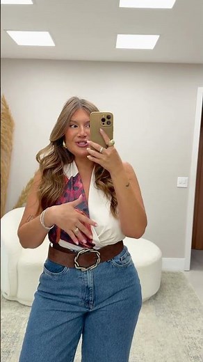Plus Size Casual Chic Look: The Wide Leg Jeans That Make All the Difference