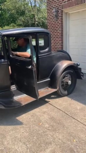 Model A Ford first start since 1963 😱😲#vintagefinds #iPhone17 #publicfigure #socialjustice #socialcommentary #unity #historicalevent #socialissues #news #newyorkcity #socialawareness #publicfigure #fblifestyle #trendingpost #trendingtopic #trendingtoday #fbreelsfypシ゚viralシ #reelsfbシ #fbtrendingreels #reelsfypシ #viralreelsfacebook #reelschallenge #facebookviral #trendingnow #share | Video created