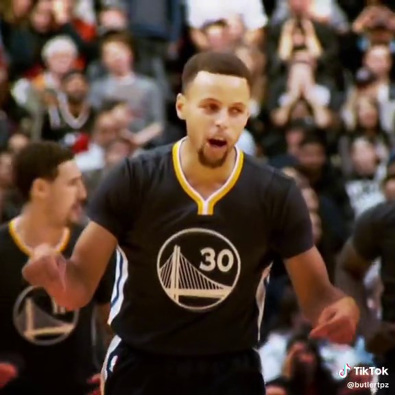 The most loyal player ever #fyp #blowthisup #makemeviral #makemefamous #stephcurry #stephencurry #klaythompson #goldenstatewarriors #mixtape #butlertpz