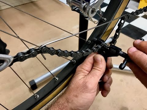 How to disassemble and reassemble a bike chain