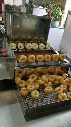 022181 TECHTONGDA 6 Rows Mini Automatic Donut Machine Doughnut Maker Frying Machine for Commercial