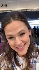 Jennifer Garner, Denison Class of 1994, just shared a surprise with our soon-to-be graduating seniors. She'll be coming home to The Hill as our commencement speaker this year! #DenisonProud #DenGrad | Denison University