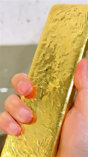 The process of refining and processing gold jewelry into gold bars #goldfactory #gold #goldbar