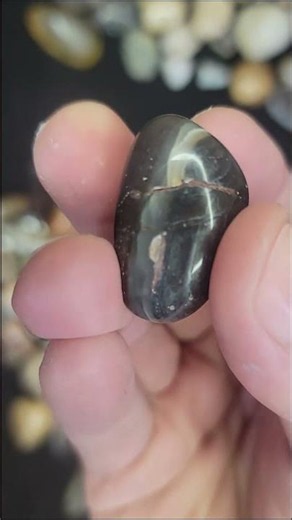 This Rhyolite Wishing Stone Has an ImPerfect Quartz Band! 🤯🪨