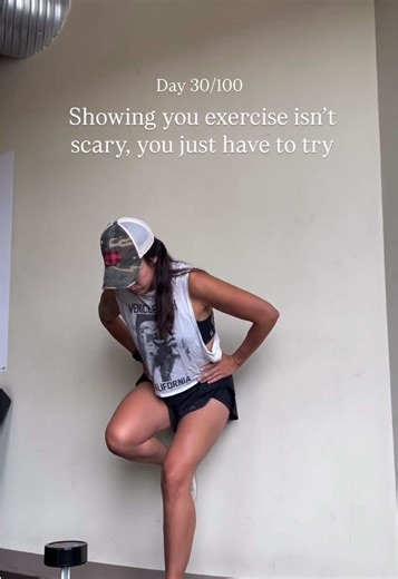 Today’s move: standing clamshells 👏 Taught to me by Dylan, PT at Kaizen Health and Wellness (shoutout) These have been a staple in my programming for the last few months and I honestly love them way more than floor clamshells. They’re more versatile, more user-friendly, and way easier to fit into real life. And here’s why I program them so often 👇 Standing clamshells strengthen your glutes and hips, which means: • better knee stability (I was doing the because of a weak knee that pops) • more 