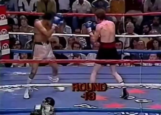 🗓 46 years ago Salvador Sánchez stopped Danny Lopez by TKO in Round 13 (of 15) to capture the WBC, Ring & lineal featherweight titles. A masterclass in timing, pressure, and ring intelligence — Sánchez announced himself as one of the greatest featherweights the sport has ever seen. An all-time performance. 👑🥊 #Boxing #History #SalvadorSanchez #Featherweight #OnThisDay #BoxingGreatness | BTR Boxing Podcast Network