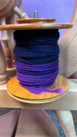 Tutorial: Prepping an overspun yarn from your spinning wheel's bobbin into a hank. Just in time for Tour de Fleece! #tourdefleece #handspun #yarn #spinningwheel #fiberart