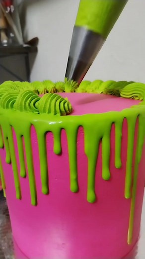 Cake Decorating Process: Tips and Techniques