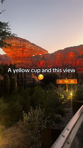 This view during golden hour are elite!!! #taylorswift #radiatorsprings #disneycaliforniaadventure #opalite #taylornation