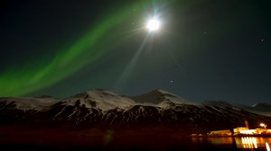 Arctic Sailing Under the Aurora - Why Cold Beats the Caribbean