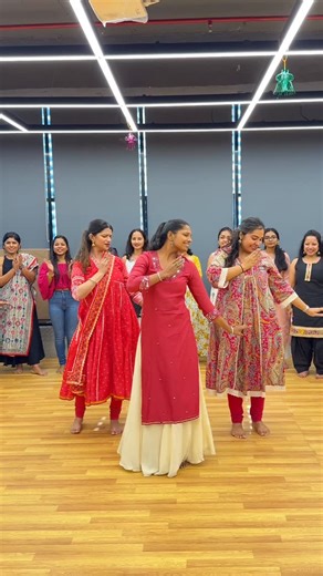Team Naach on Instagram: "Dil Hai Chota Sa with Bandra students was so refreshing and pleasing today! 🥰 Everyone vibed so well with the song! Teaching on 1st November 🌸Andheri 12noon @byou.in 🌼Chembur 4pm @thehuddlers 💻Online 8pm on Zoom Dancers: @quadros_andrea @dr.adhishri_20 @riddhi.culous Choreo @yoshetaa @teamnaach #naachnostalgia"