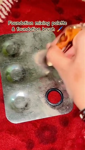 foundation mixing palette & foundation brush 🖌️😍#subscribe #shortvideos #viral #makeup #knowledge