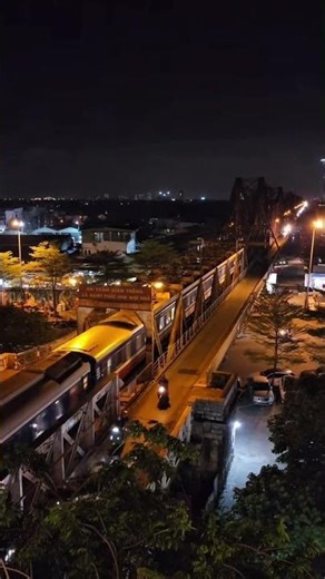 Vẻ đẹp Cầu Long Biên về đêm | Long Bien Bridge at Night – A Hidden Gem of Hanoi
