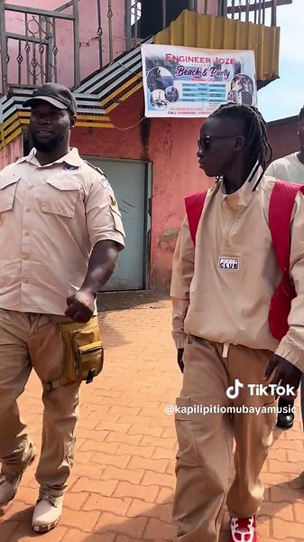 Enough is enough a word to a wise is always enough #fyp #fypp #viralvideos #tiktokers @rkelly595 @TrueTalkng @Zohar @Nu April🇳🇬 @Robert Kelly @KayiilaIsaac10 @ladyfanta2 @Stephenmouse @Tumi B. Malatji @@makavile 256 @Celebrities_Issues @jef chaka 👑