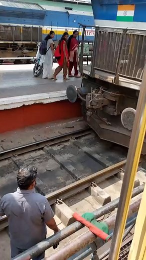 26K views · 306 reactions | Loco coupling WDP 4B | Amazing Machine | Facebook
