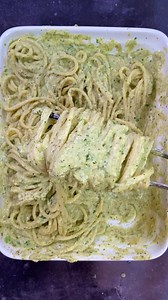 Spaghetti mit Zucchini Frischkäse Pesto 🍝das ist ein super leckeres Feierabend Rezept mit Zucchini 🤤 Probier das unbedingt mal aus! #zucchini #einfacherezepte #schnellerezepte | Fitaliancook